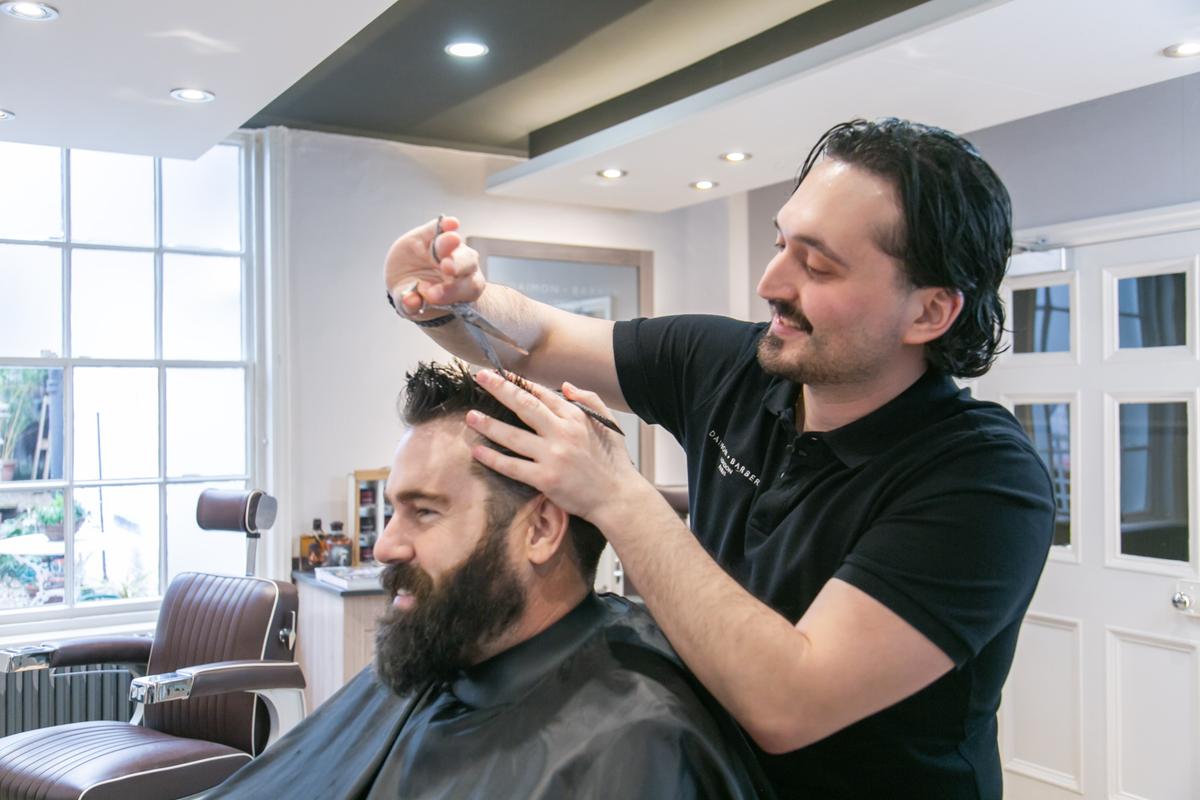 5 Reasons Why Barbers Need a Booking Software