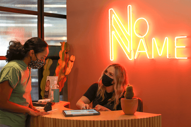 Alexis On The Road: No Name Salon in Los Angeles