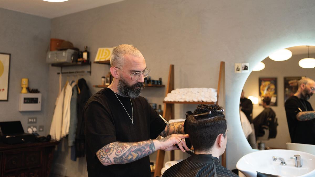 How to Open a Barber Shop