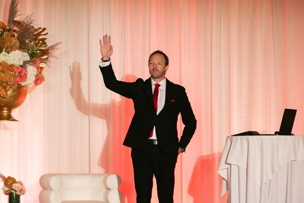 iconic.23 Session: Top 10 Ways to Recruit Talent That Sticks with Jason Everett