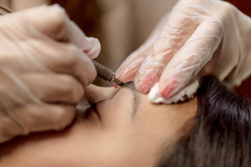 Microblading Salary: How Much Do Microbladers Make?