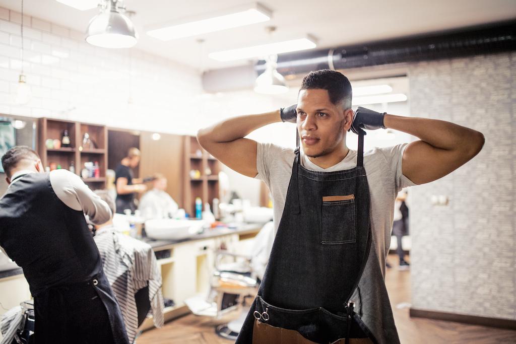 How to Become a Barber: A Step-by-Step Guide for Aspiring Pros