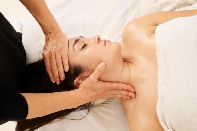 Why Clients Need to Sign a Massage Therapy Consent Form (+ What to Include)