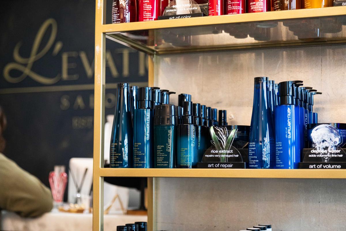 10 Holiday Gift Ideas for Your Salon Clients