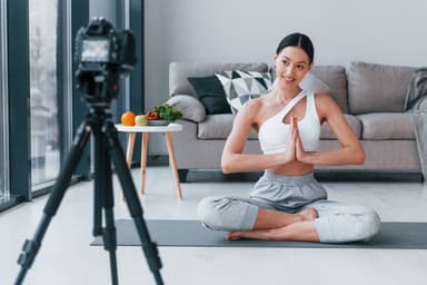 30 Best Yoga Influencers on TikTok and Instagram