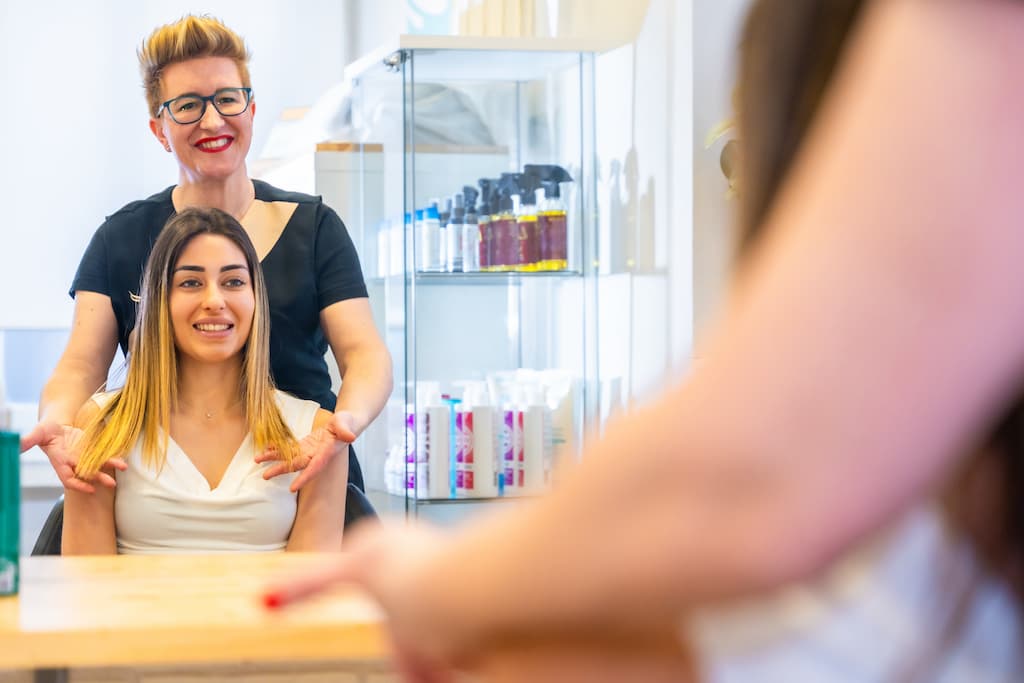 How to Welcome New Clients (and Turn Them into Loyal Regulars!)