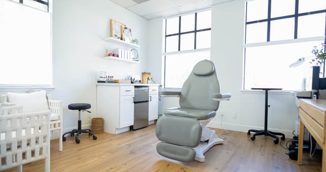 The 5 Best EMR Systems for Medical Spas of 2026 (Features, Pricing & Reviews)